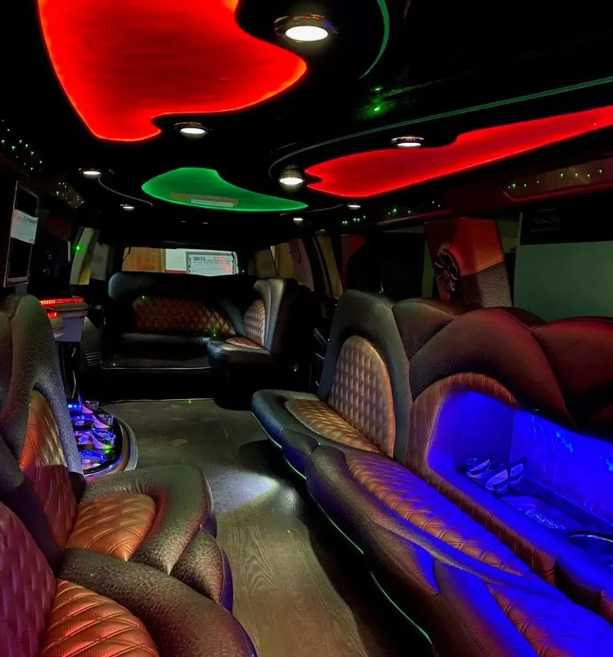 Escalade Limousines (black) – picture 10 Escalade Limousines (black) – picture 10